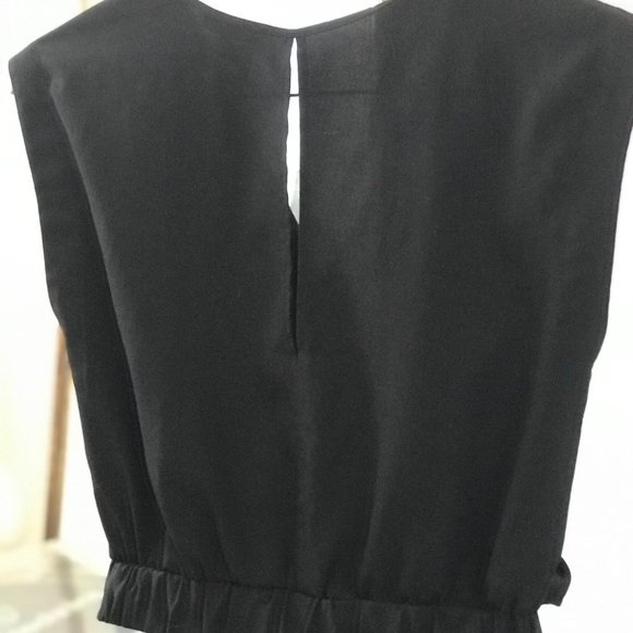 Black top - Picture 4 of 5